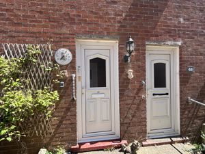 Own Entrance- click for photo gallery